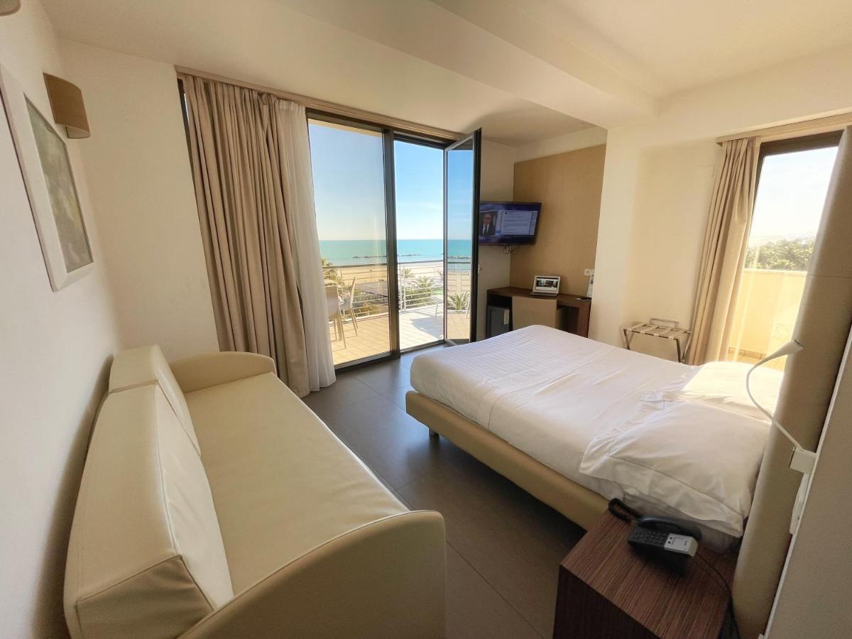Hotel Arlecchino San Benedetto del Tronto Esterno foto