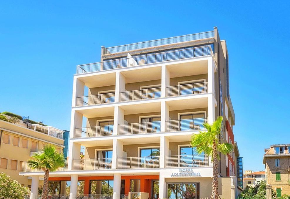 Hotel Arlecchino San Benedetto del Tronto Esterno foto