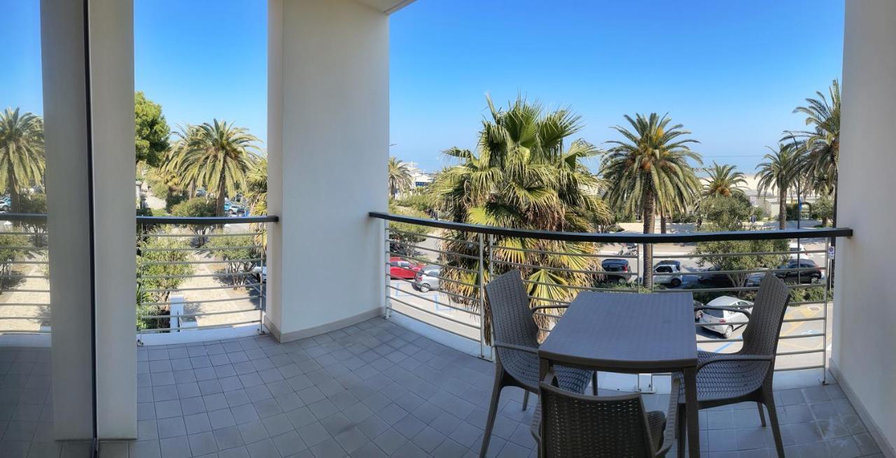 Hotel Arlecchino San Benedetto del Tronto Esterno foto