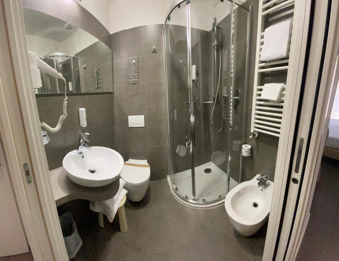 Hotel Arlecchino San Benedetto del Tronto Esterno foto