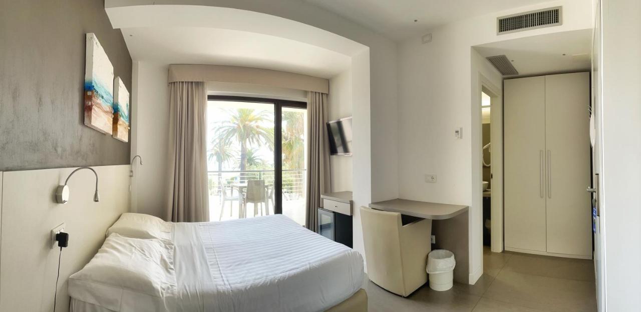 Hotel Arlecchino San Benedetto del Tronto Esterno foto