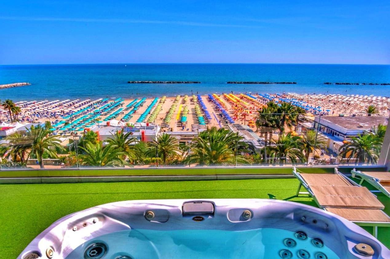 Hotel Arlecchino San Benedetto del Tronto Esterno foto